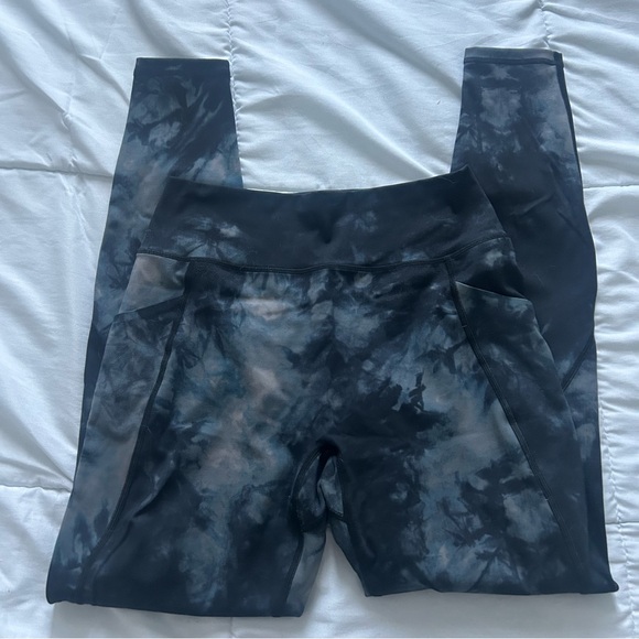 Surface Pocket Legging - Picture 3 of 6